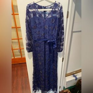Tahari Size 12 Navy Sequins Gown